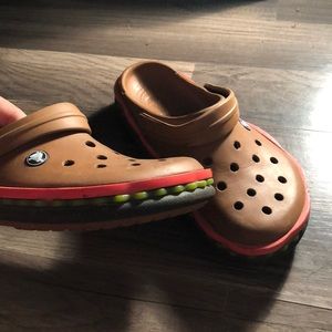 Hamburger crocs